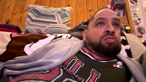 Snapshot of chrisr4203 chatting on 01-18-26, 02:37 chrisr4203 online show from 01-18-26, 02:37