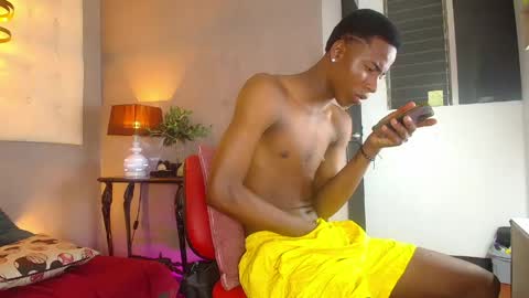 Snapshot of chriss_ath chatting on 05-21-26, 12:56 chriss online show from 05-21-26, 12:56