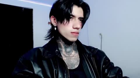 Snapshot of chriss_opp chatting on 02-23-25, 03:18 CHRIS INDEPENT MODEL online show from 02-23-25, 03:18