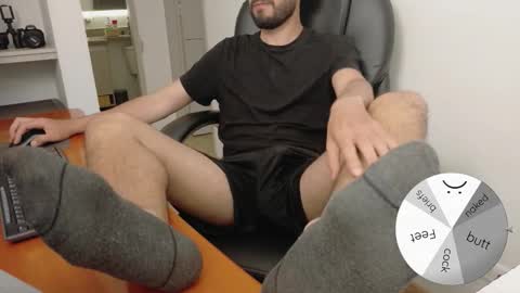 Snapshot of chrissmithin5 chatting on 02-16-26, 08:16 Cardamomo online show from 02-16-26, 08:16