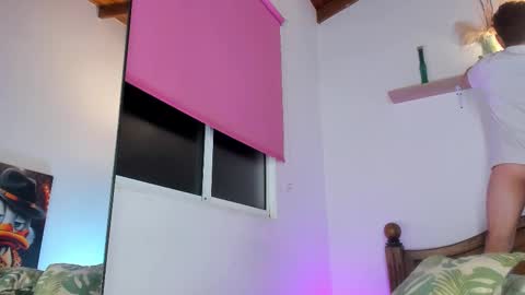 Snapshot of chrisstianford chatting on 10-17-25, 07:44 Hi dont forguet to follow me online show from 10-17-25, 07:44