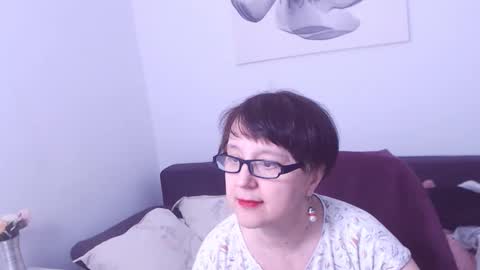 Snapshot of christarose chatting on 12-16-24, 04:13 Christa online show from 12-16-24, 04:13