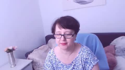 Snapshot of christarose chatting on 12-20-24, 09:50 Christa online show from 12-20-24, 09:50