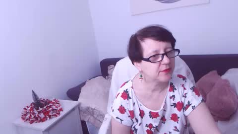 Snapshot of christarose chatting on 12-22-24, 03:44 Christa online show from 12-22-24, 03:44