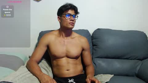 Snapshot of christian_musclet4 chatting on 10-18-25, 11:16 ---Chistian--- online show from 10-18-25, 11:16