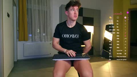 UPVOTE ME ------  ILL DO SOMETHING FOR FREE online show from 10-18-25, 07:14