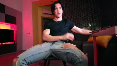 Snapshot of christianlevine_ chatting on 07-05-26, 05:31 UPVOTE ME ------ ILL DO SOMETHING FOR FREE online show from 07-05-26, 05:31
