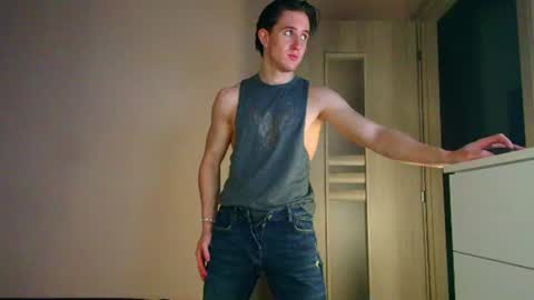 Snapshot of christianlevine_ chatting on 07-14-26, 03:11 UPVOTE ME ------ ILL DO SOMETHING FOR FREE online show from 07-14-26, 03:11