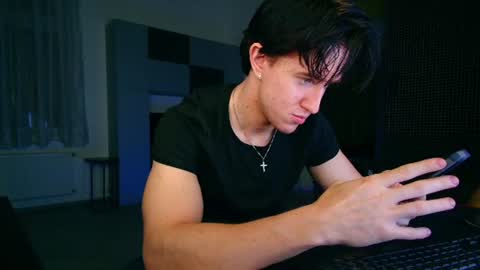Snapshot of christianlevine_ chatting on 07-23-26, 06:50 UPVOTE ME ------ ILL DO SOMETHING FOR FREE online show from 07-23-26, 06:50