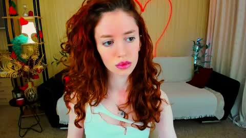 christinaconteeree online show from 04-13-26, 03:23
