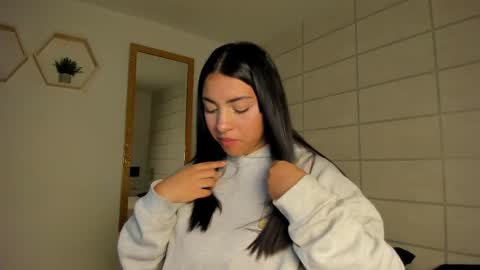 Christine  online show from 04-07-26, 12:05