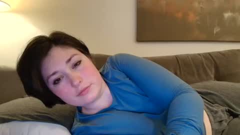Snapshot of christinescorner chatting on 08-09-26, 03:23 Christine online show from 08-09-26, 03:23