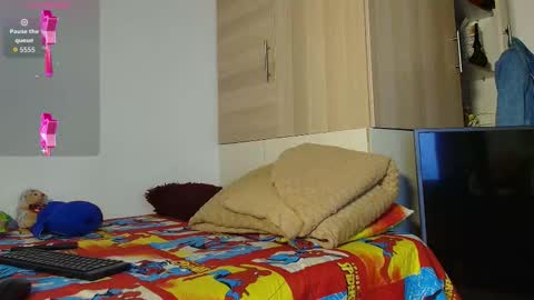 Snapshot of christopher__vans chatting on 11-12-25, 09:21 CHRISTOPHER online show from 11-12-25, 09:21