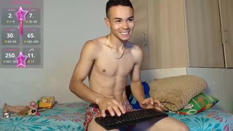 Snapshot of christopher__vans chatting on 01-12-26, 01:49 CHRISTOPHER online show from 01-12-26, 01:49