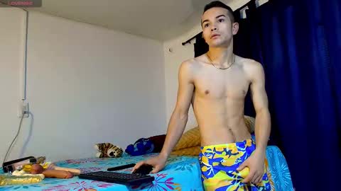 Snapshot of christopher__vans chatting on 03-17-26, 11:02 CHRISTOPHER online show from 03-17-26, 11:02