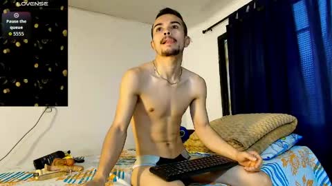 CHRISTOPHER online show from 05-04-26, 11:06