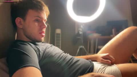 Snapshot of christophertan chatting on 01-11-26, 08:25 Christopher online show from 01-11-26, 08:25