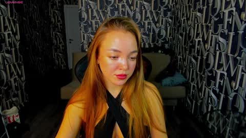 Snapshot of christy_little chatting on 12-29-24, 08:00 hristy3 online show from 12-29-24, 08:00