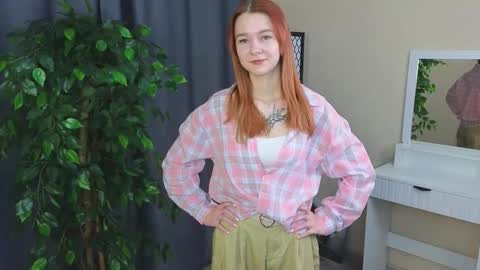 Snapshot of christybloomstrand chatting on 01-14-26, 02:28 Christy online show from 01-14-26, 02:28