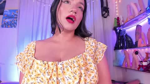 Snapshot of christymilk1 chatting on 02-09-25, 12:39 christy online show from 02-09-25, 12:39