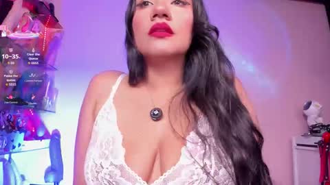 Snapshot of christymilk1 chatting on 10-12-25, 02:21 christy online show from 10-12-25, 02:21