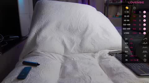 Snapshot of chrisx6m chatting on 02-10-25, 01:14 chrisx6m online show from 02-10-25, 01:14