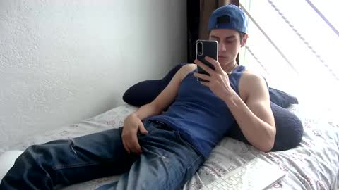 Snapshot of chrixtopherobin chatting on 03-16-26, 10:14 Chrixtopherobin online show from 03-16-26, 10:14