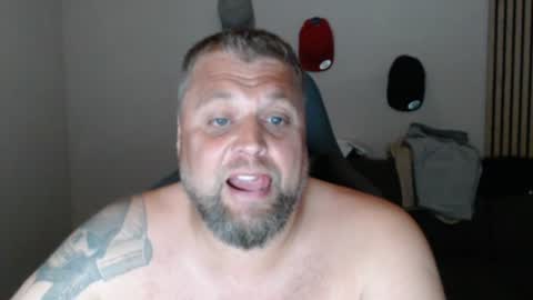 Snapshot of chrizz80 chatting on 07-07-26, 10:47 Chrizz online show from 07-07-26, 10:47