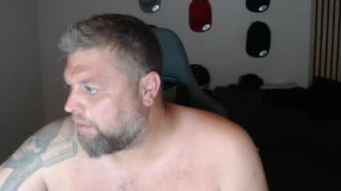 Snapshot of chrizz80 chatting on 07-15-26, 10:04 Chrizz online show from 07-15-26, 10:04