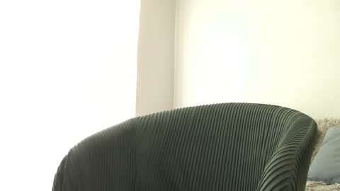 Snapshot of chromebabe_ chatting on 01-19-25, 06:21 Gwendy Fox online show from 01-19-25, 06:21