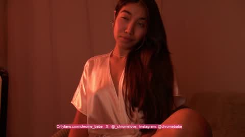 Snapshot of chromebabe_ chatting on 02-01-25, 10:59 Gwendy Fox online show from 02-01-25, 10:59