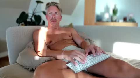ChrisBang online show from 07-06-26, 05:37
