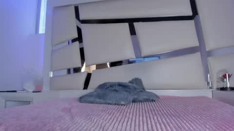 instagram chrystaljade.1 online show from 02-14-26, 01:30