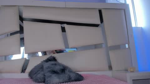 instagram chrystaljade.1 online show from 03-27-26, 01:22