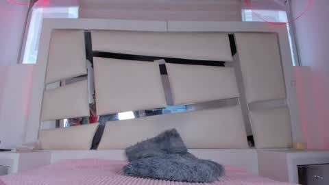 instagram chrystaljade.1 online show from 04-17-26, 01:03