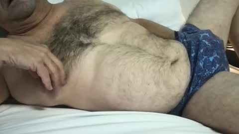 lOOking4me online show from 12-15-25, 06:12