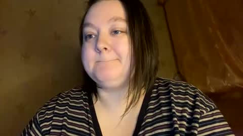 Snapshot of chubby__katie_ chatting on 02-07-25, 02:19 Kat online show from 02-07-25, 02:19