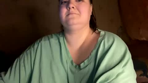 Snapshot of chubby__katie_ chatting on 02-18-25, 03:32 Kat online show from 02-18-25, 03:32