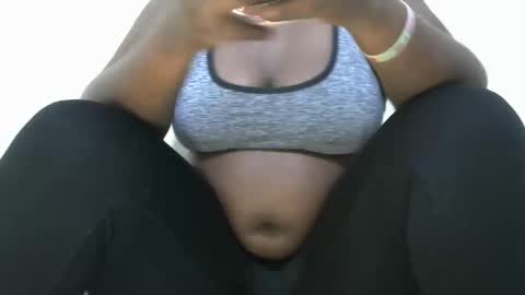 DivaDee online show from 12-14-25, 09:19