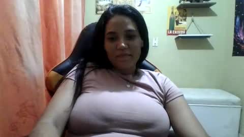 Snapshot of chubby_sex96 chatting on 05-03-26, 03:45 kate online show from 05-03-26, 03:45