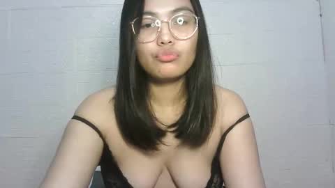 Snapshot of chubbycheeks27 chatting on 02-11-25, 05:40 chubbycheeks27 online show from 02-11-25, 05:40