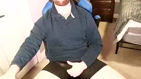 Snapshot of chuck0781 chatting on 09-26-25, 03:43 chuck online show from 09-26-25, 03:43