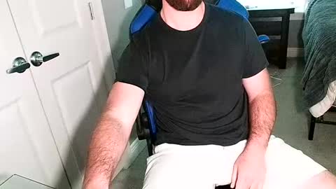 Snapshot of chuck0781 chatting on 10-05-25, 06:50 chuck online show from 10-05-25, 06:50