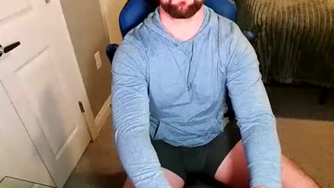 Snapshot of chuck0781 chatting on 11-29-25, 07:28 chuck online show from 11-29-25, 07:28