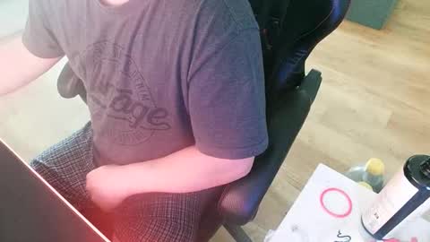 chucky606 online show from 11-30-25, 08:51