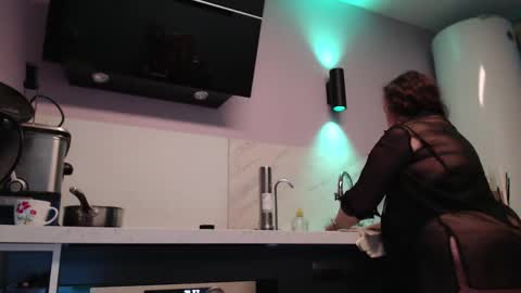 Snapshot of chwerry_b0 chatting on 01-23-25, 08:35 Jessica online show from 01-23-25, 08:35