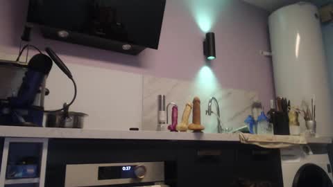 Snapshot of chwerry_b0 chatting on 01-31-25, 11:35 Jessica online show from 01-31-25, 11:35