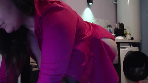 Snapshot of chwerry_b0 chatting on 02-26-25, 11:04 Jessica online show from 02-26-25, 11:04