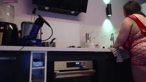 Snapshot of chwerry_b0 chatting on 10-22-25, 10:53 Jessica online show from 10-22-25, 10:53