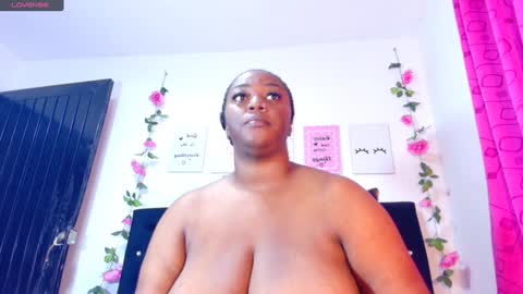 Snapshot of ciaraebonyxxx chatting on 02-04-25, 12:44 ciaraebonyxxx online show from 02-04-25, 12:44